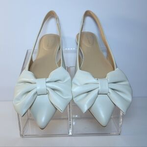 New Chic Cream Bandolino Slingback Bow Flats